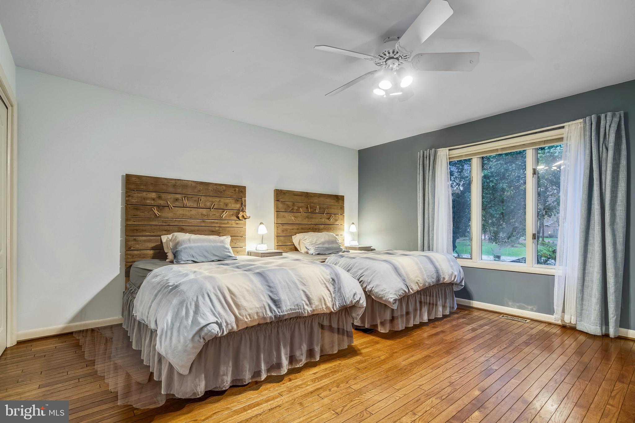 LOCUST GROVE ESTATES - Residential