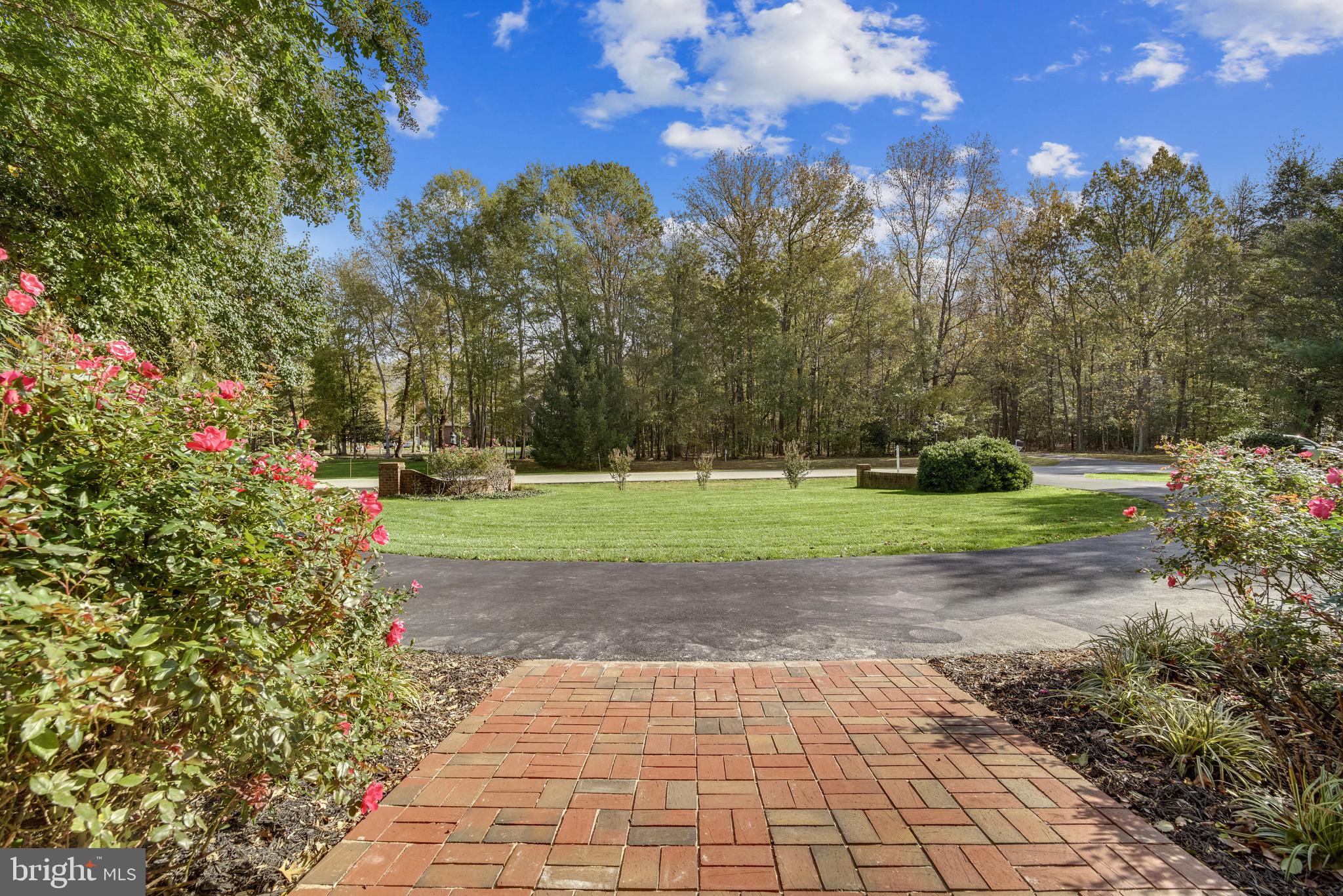 LOCUST GROVE ESTATES - Residential