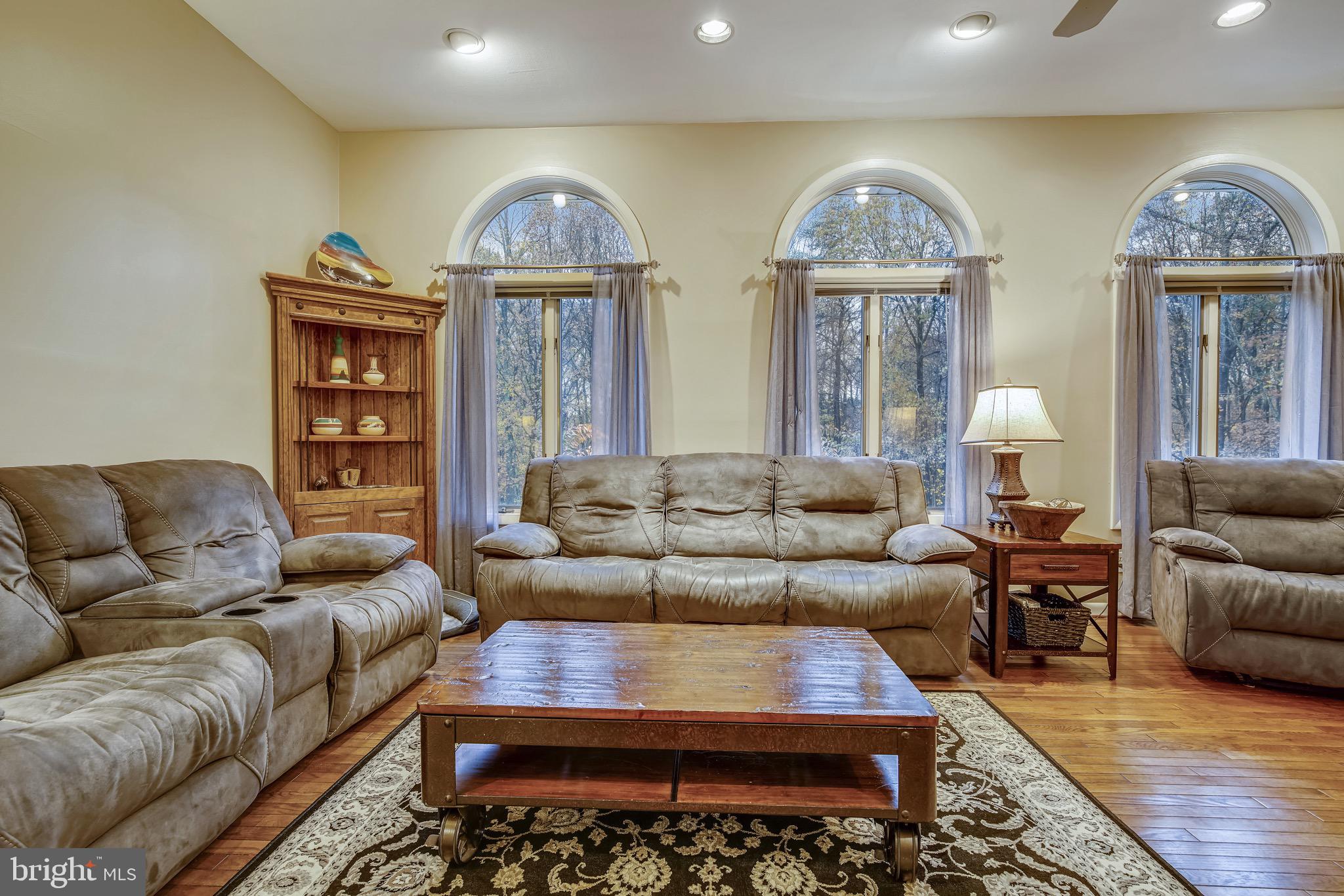 LOCUST GROVE ESTATES - Residential