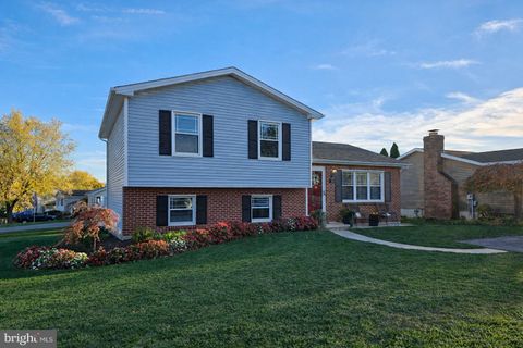 56 CARDINAL DRIVE HANOVER PA 17331