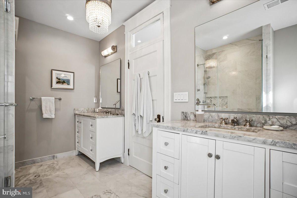 ROSEMONT - Residential