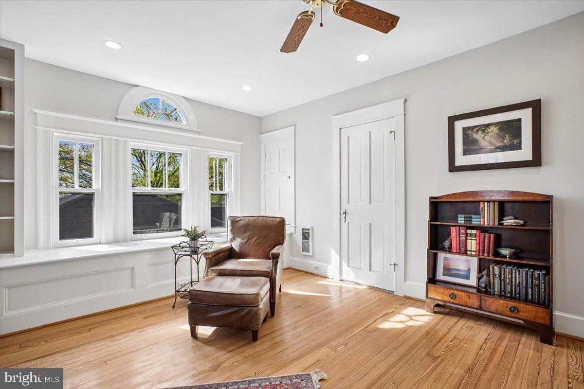 ROSEMONT - Residential