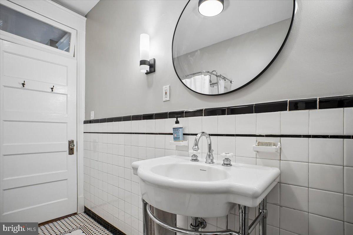 ROSEMONT - Residential