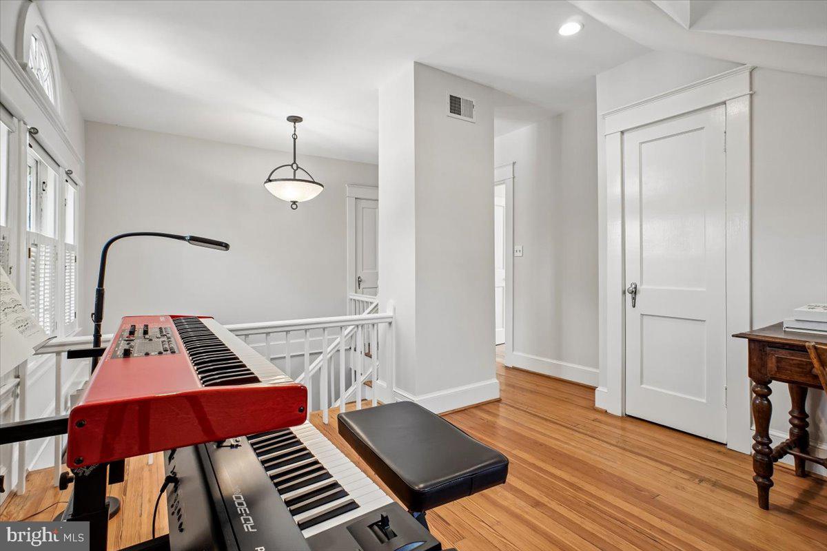 ROSEMONT - Residential