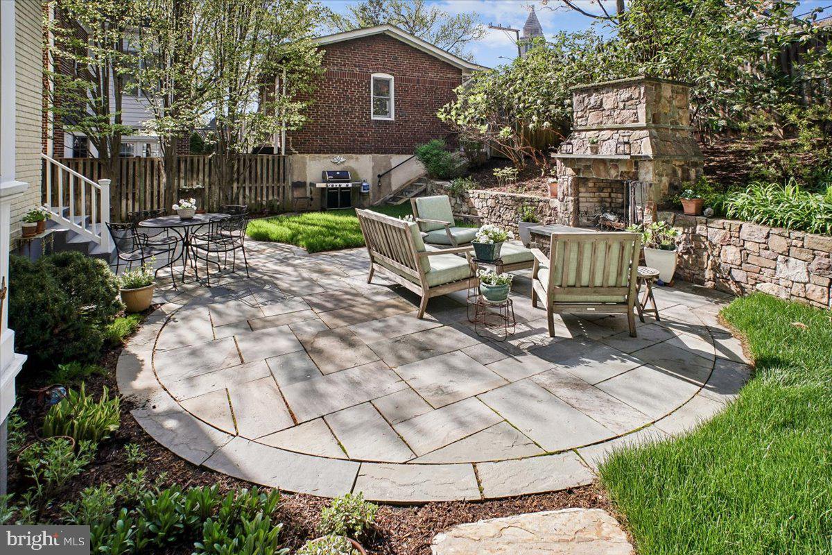 ROSEMONT - Residential