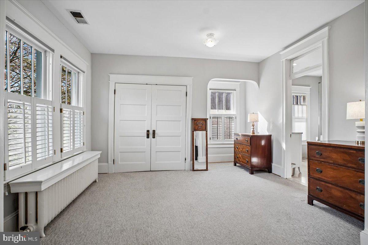 ROSEMONT - Residential