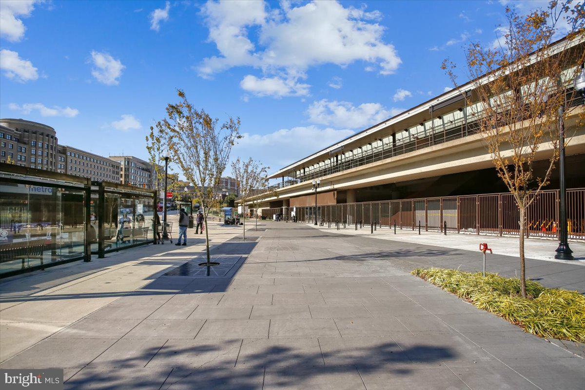 ROSEMONT - Residential