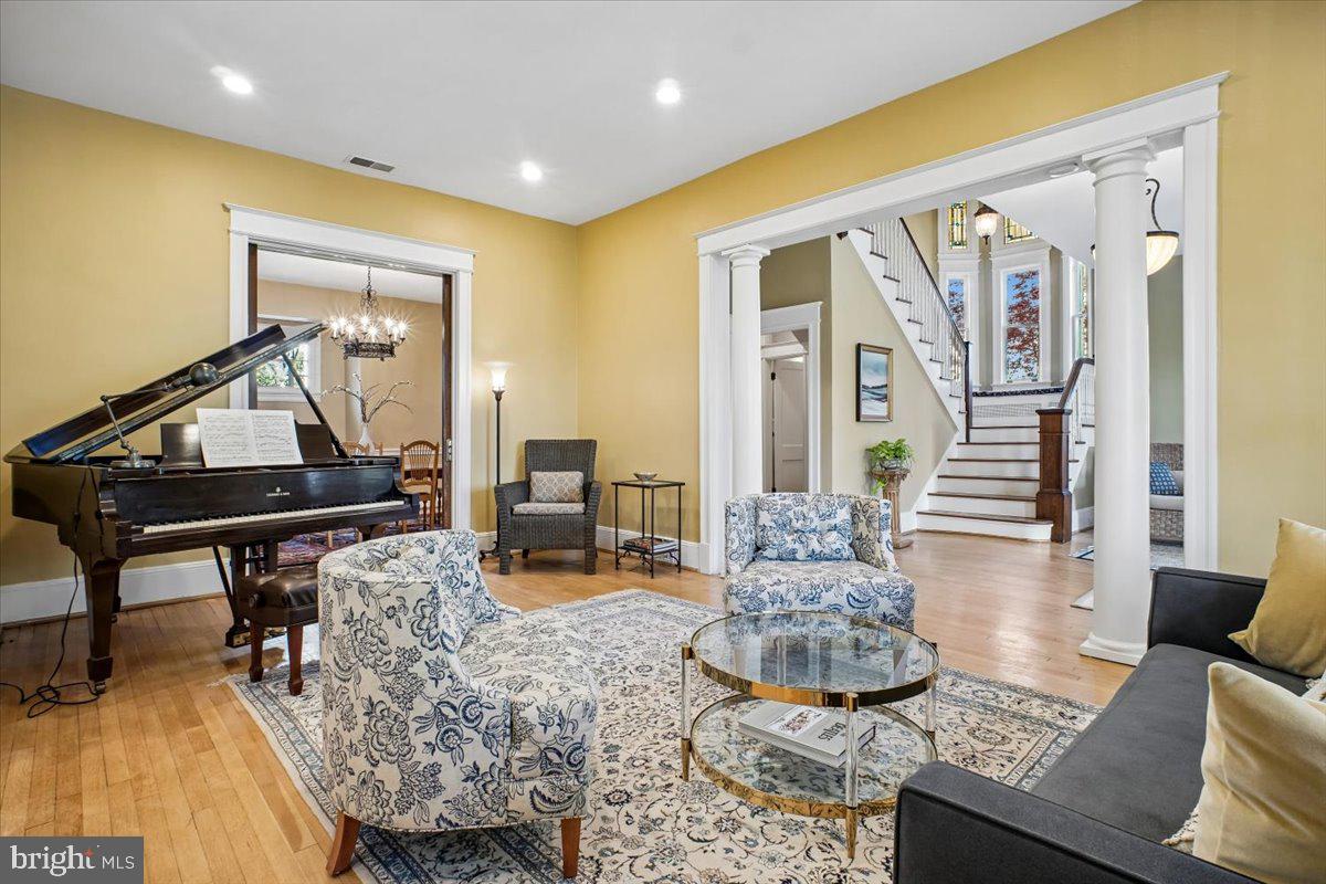 ROSEMONT - Residential