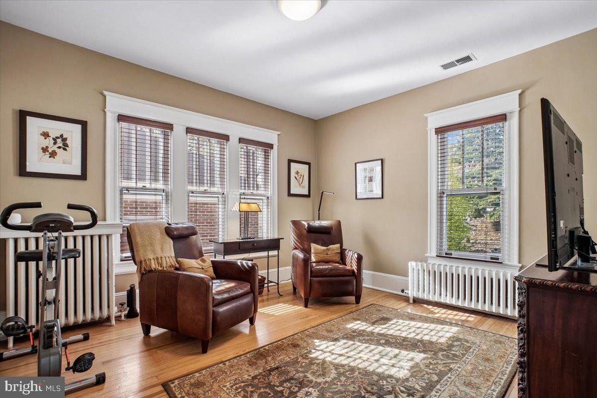 ROSEMONT - Residential