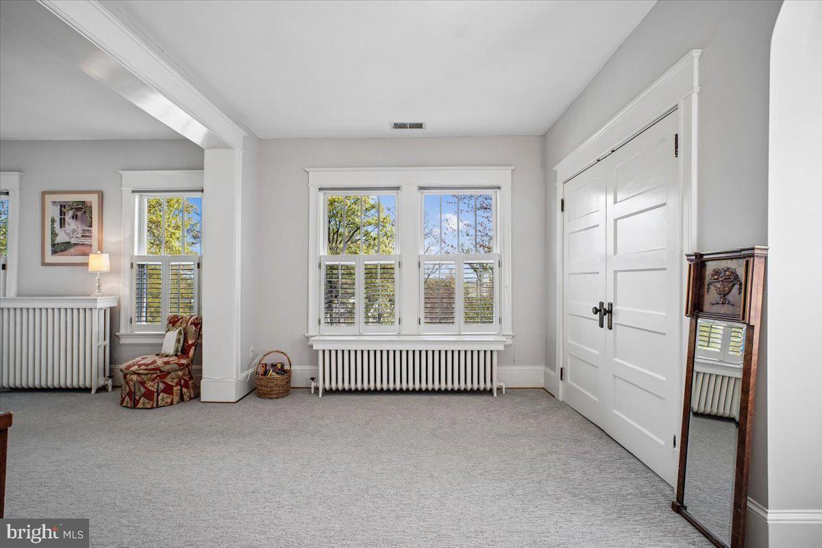 ROSEMONT - Residential