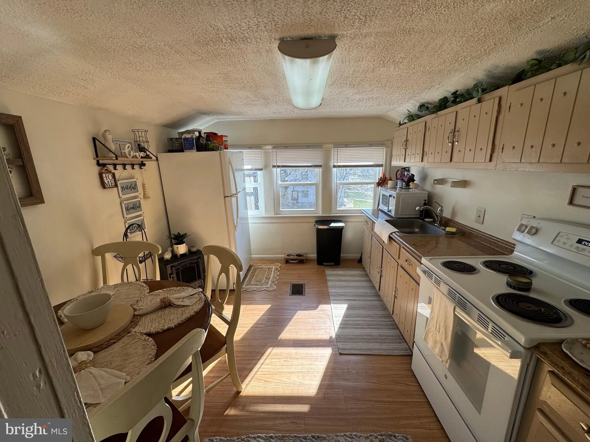 Gloucester City, New Jersey 08030, United States, 4 Bedrooms Bedrooms, ,2 BathroomsBathrooms,Residential,Active,95530