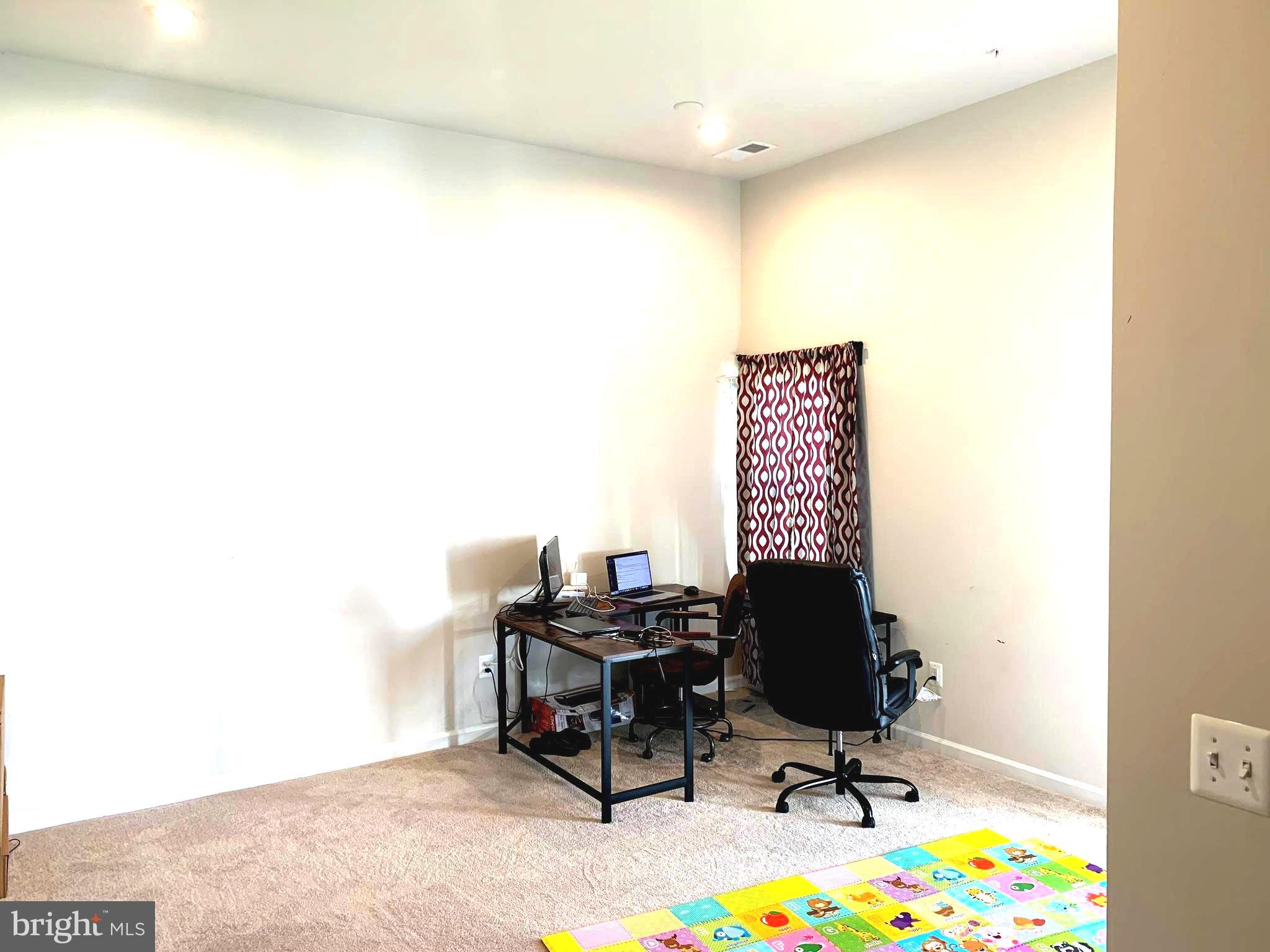 BALLARD GREEN - Residential Lease