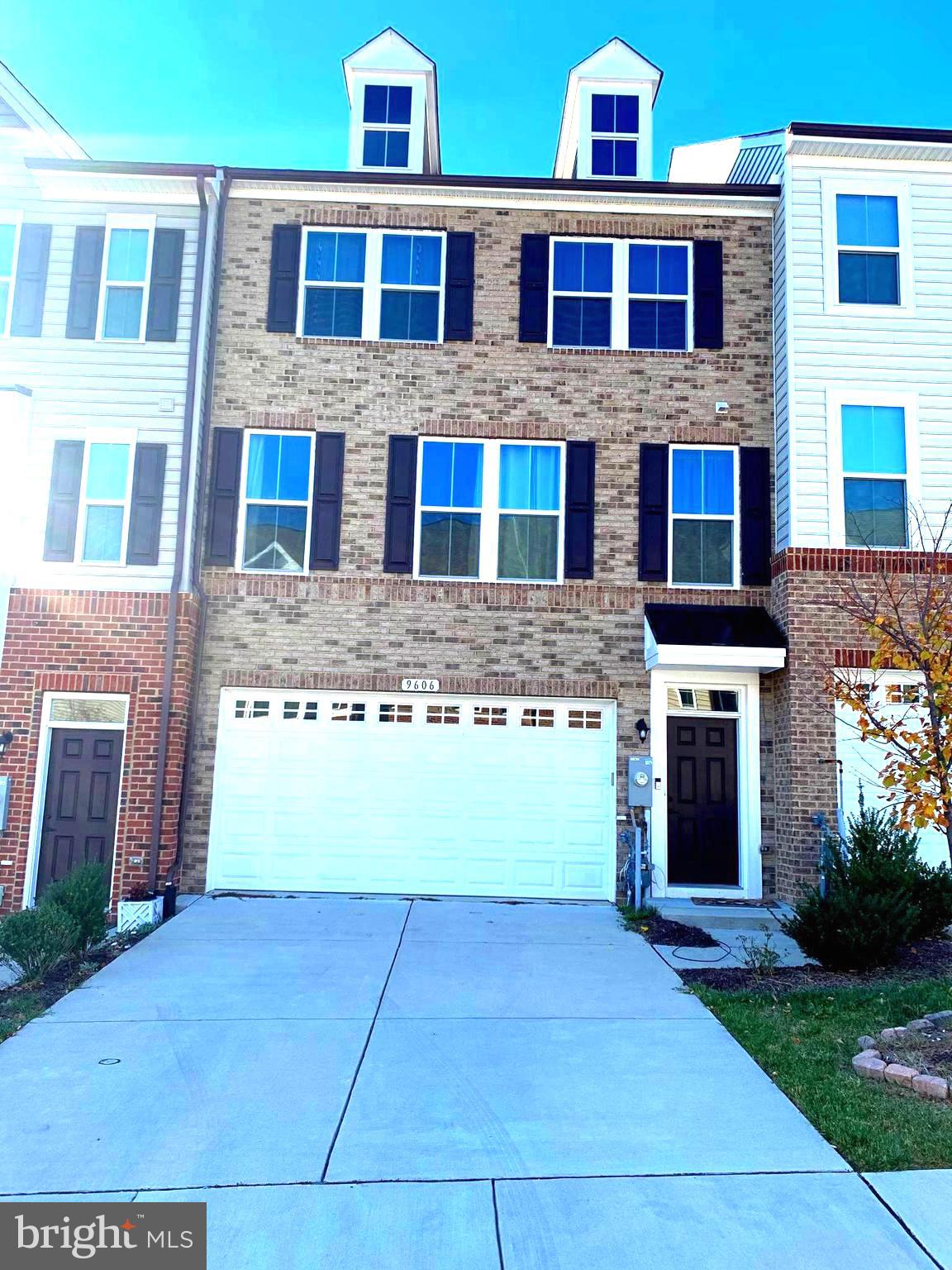 BALLARD GREEN - Residential Lease