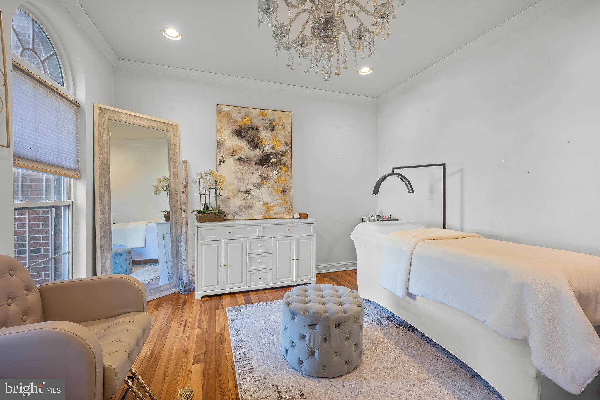 WELLINGTON ESTATES - Residential