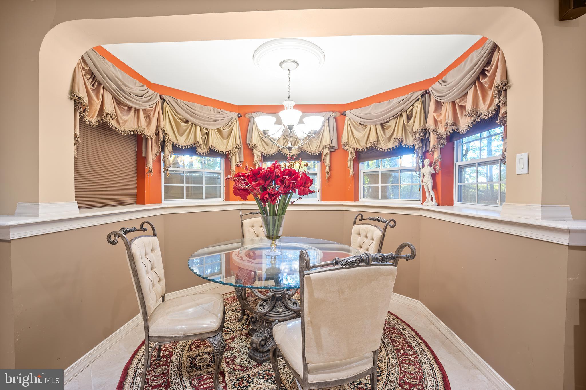 WELLINGTON ESTATES - Residential