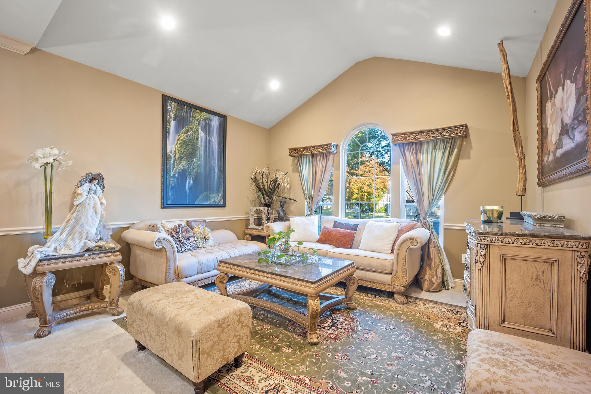 WELLINGTON ESTATES - Residential