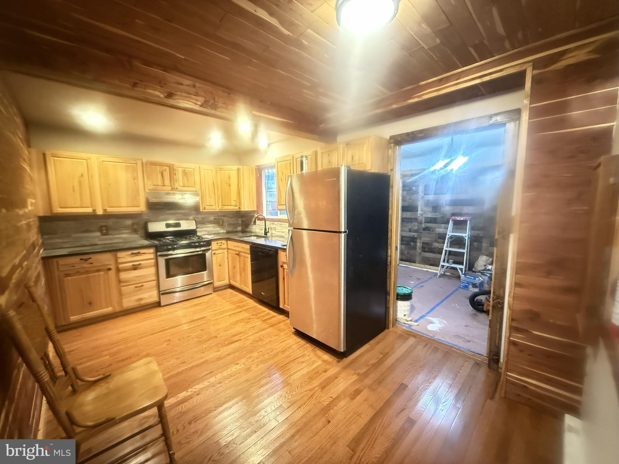 WINONA LAKES - Residential Lease