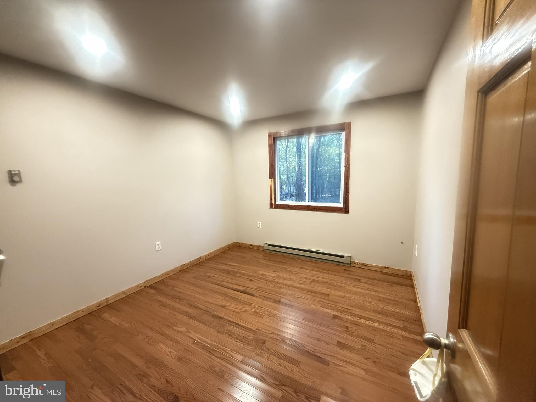 WINONA LAKES - Residential Lease