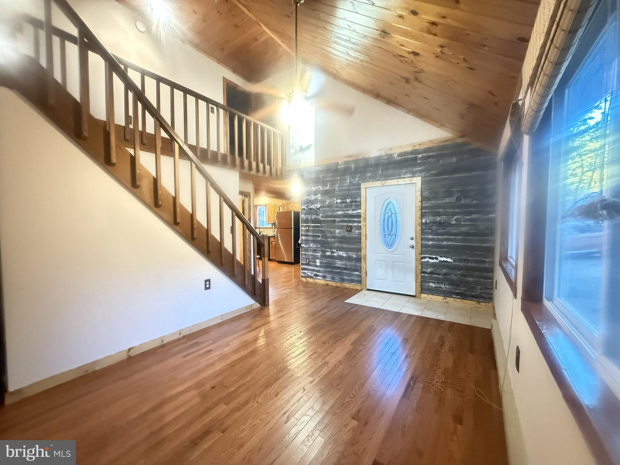 WINONA LAKES - Residential Lease