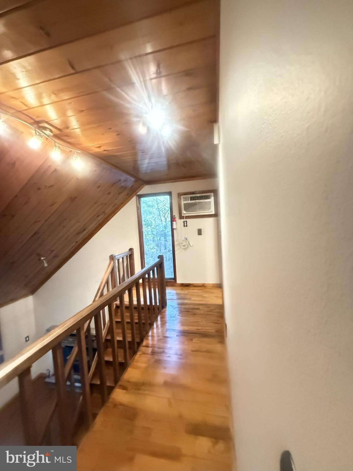 WINONA LAKES - Residential Lease