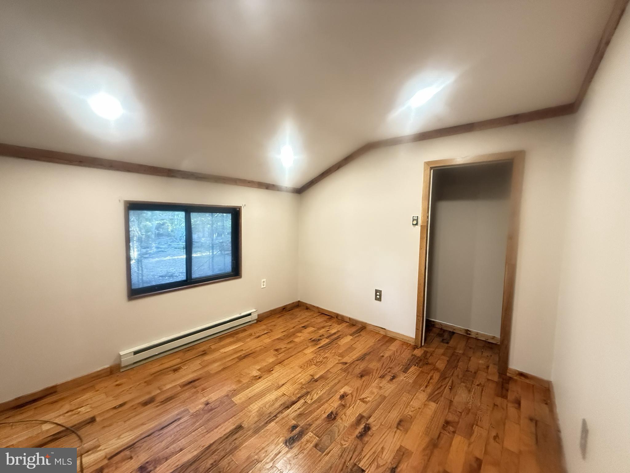 WINONA LAKES - Residential Lease