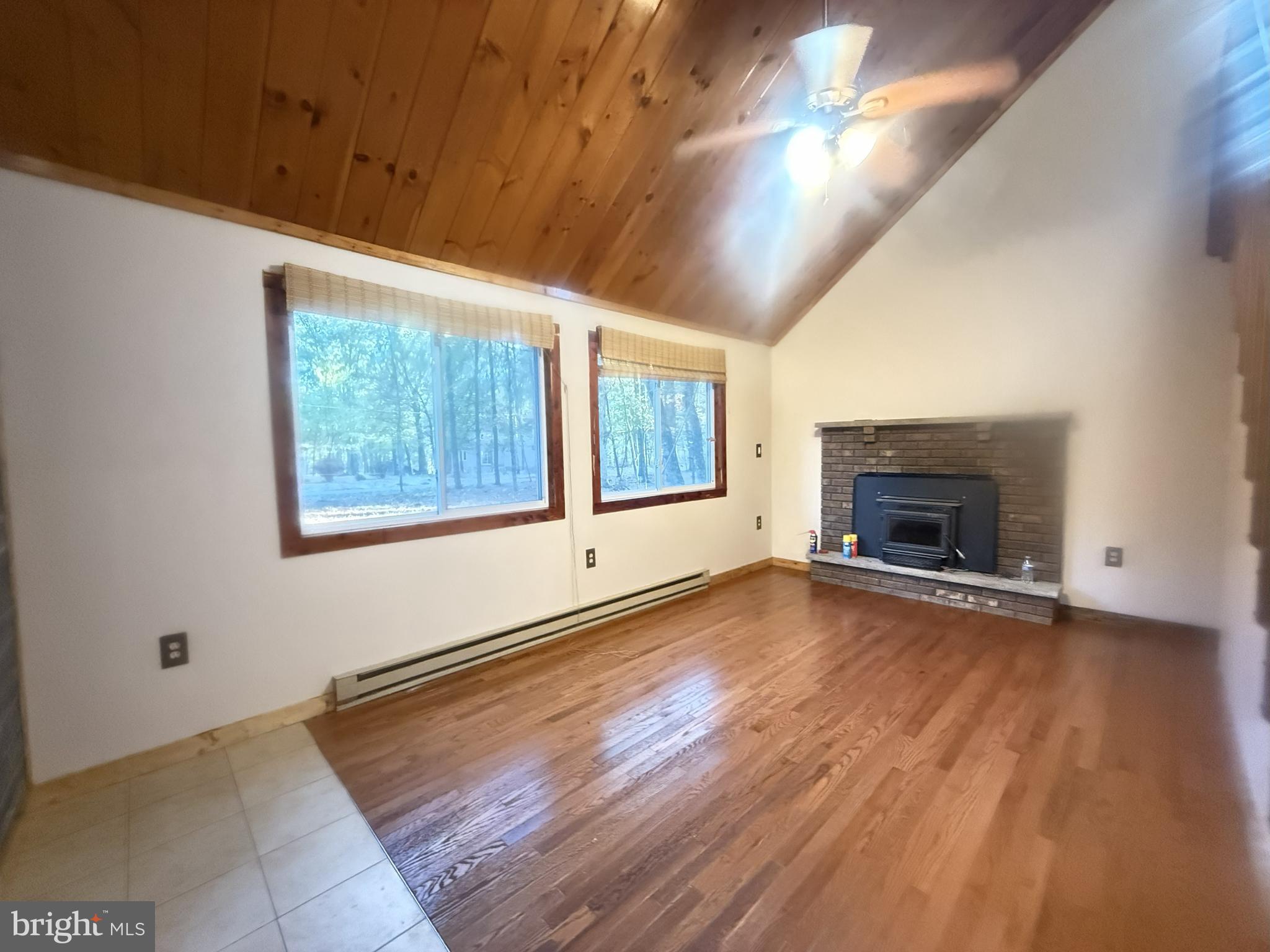 WINONA LAKES - Residential Lease