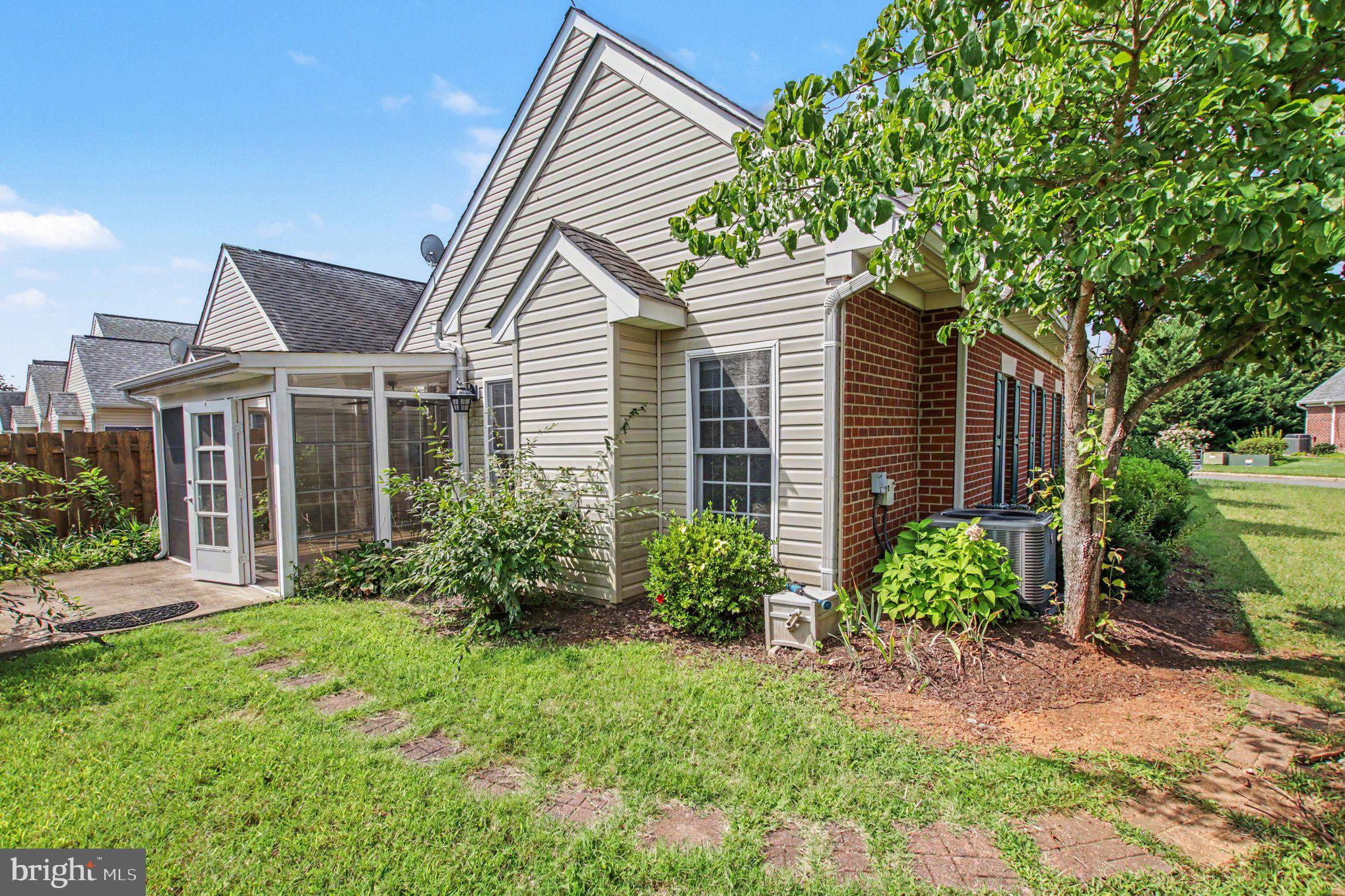 7007 CARMEL LANE