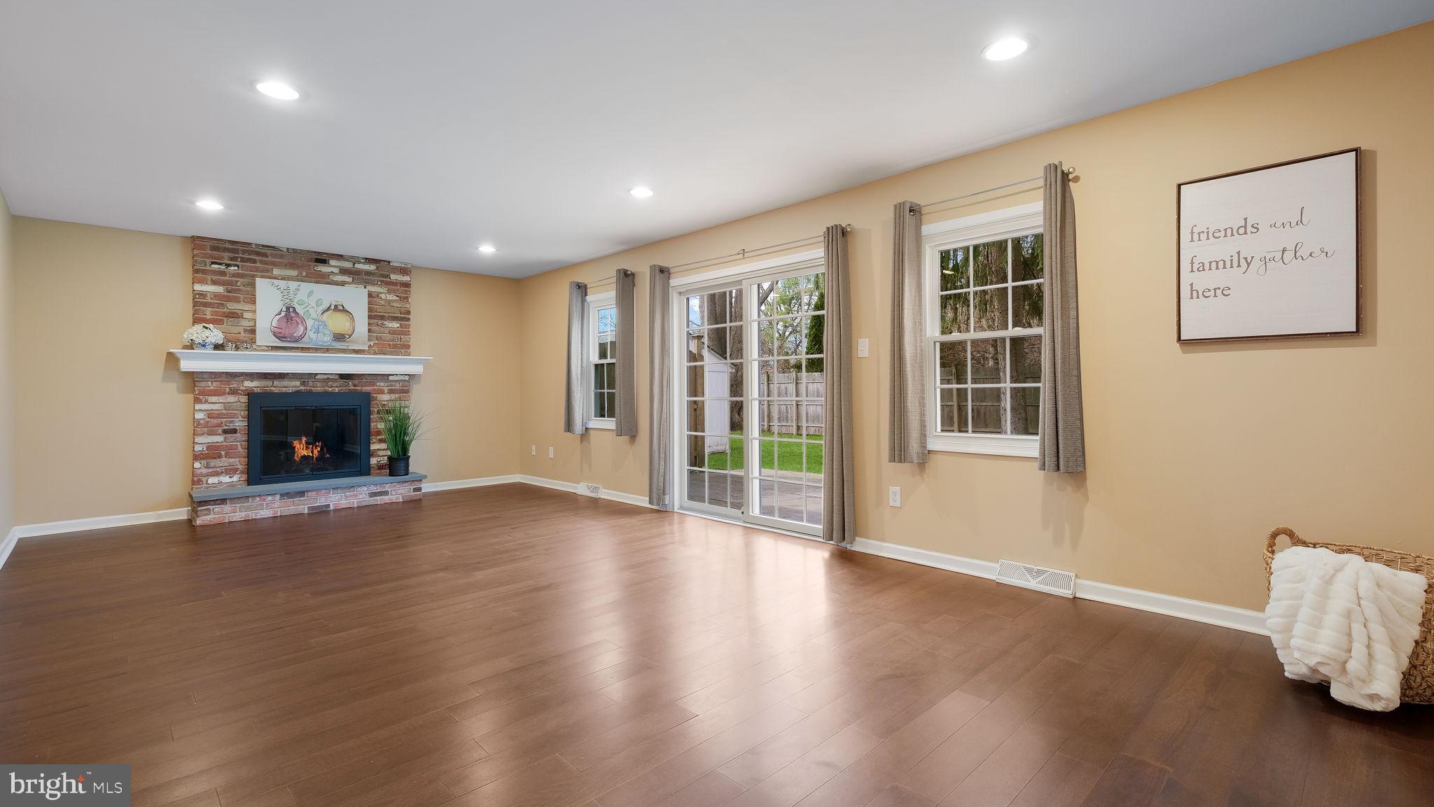 SANDY RIDGE ACRES - Residential