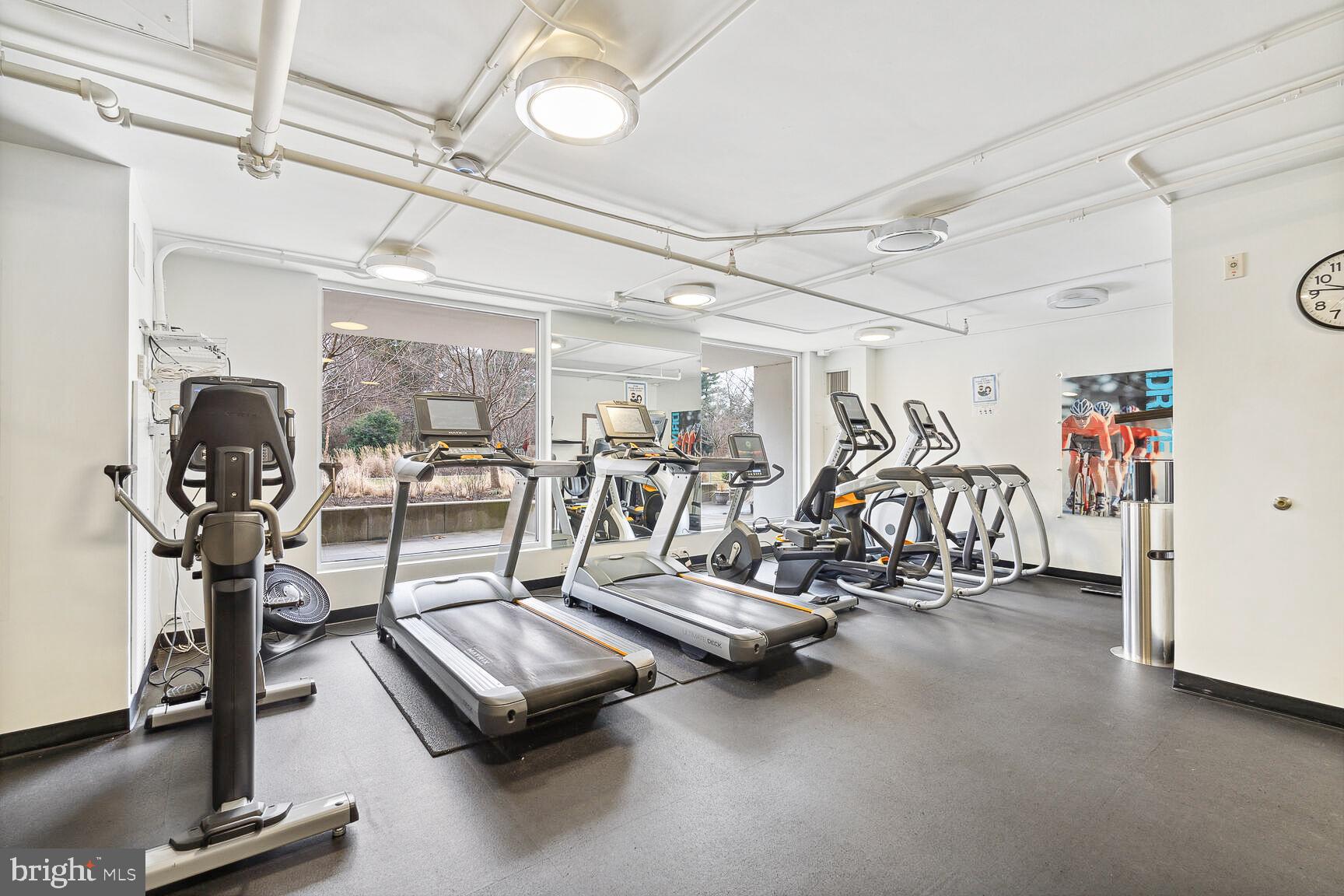 THE KENWOOD - Residential