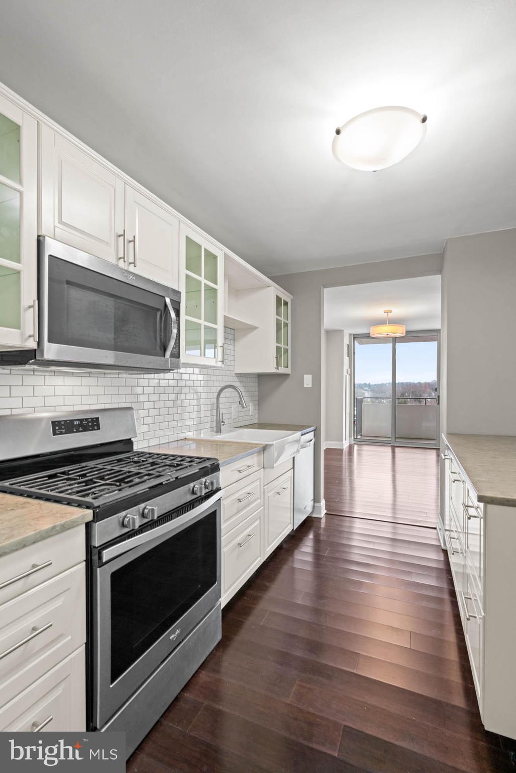 THE KENWOOD - Residential