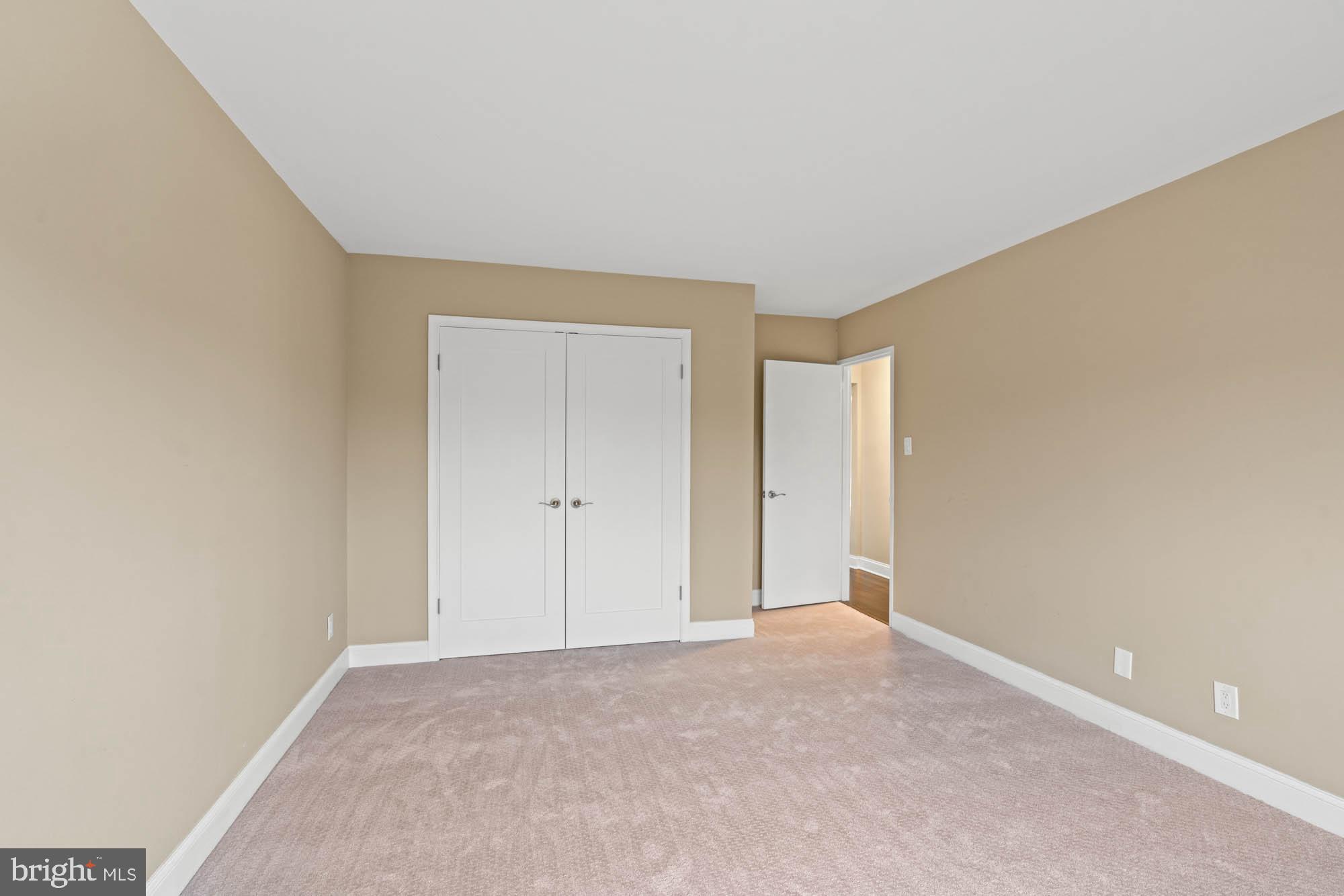 THE KENWOOD - Residential