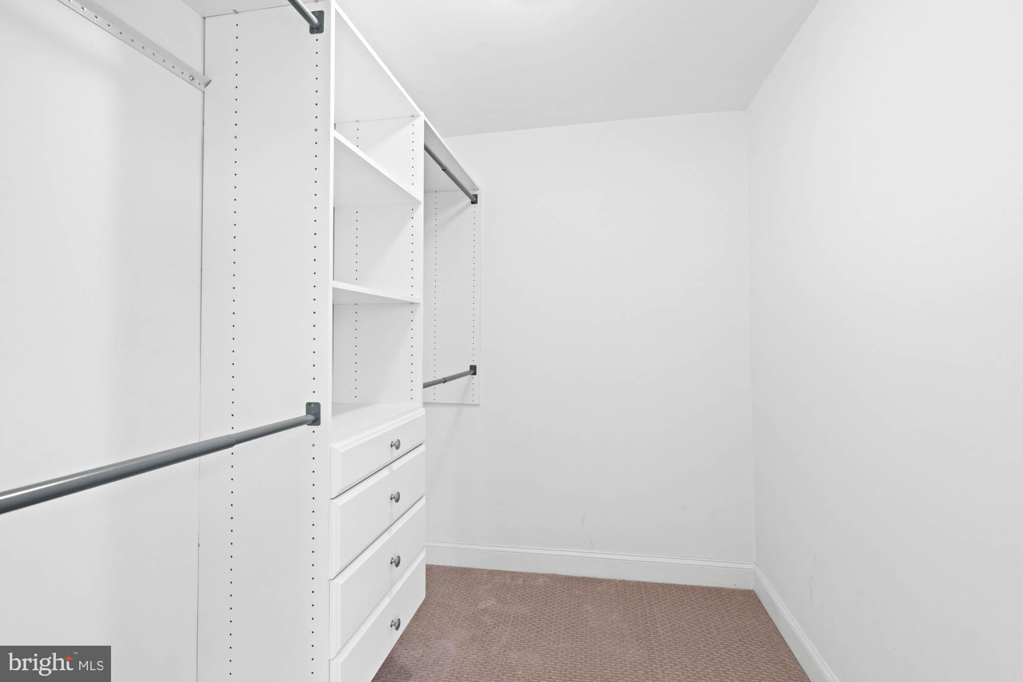 THE KENWOOD - Residential