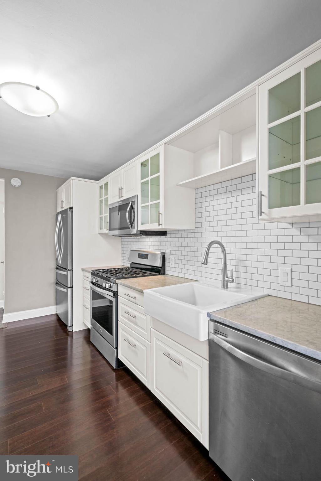 THE KENWOOD - Residential