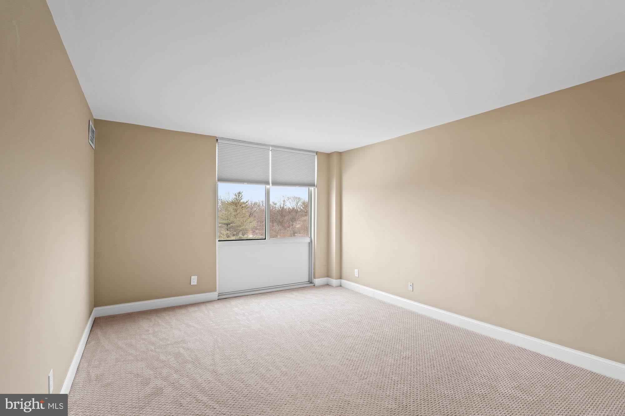 THE KENWOOD - Residential