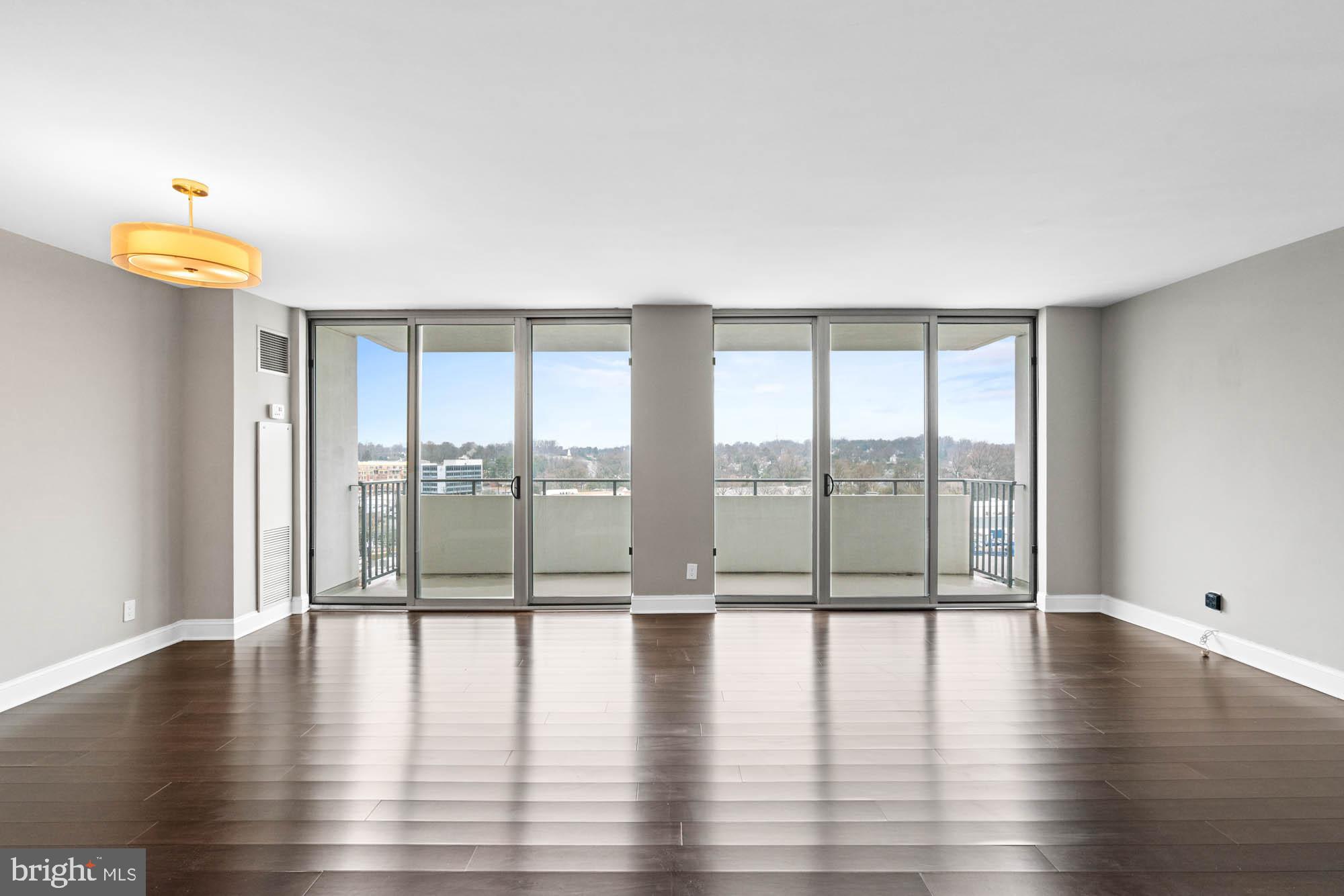 THE KENWOOD - Residential