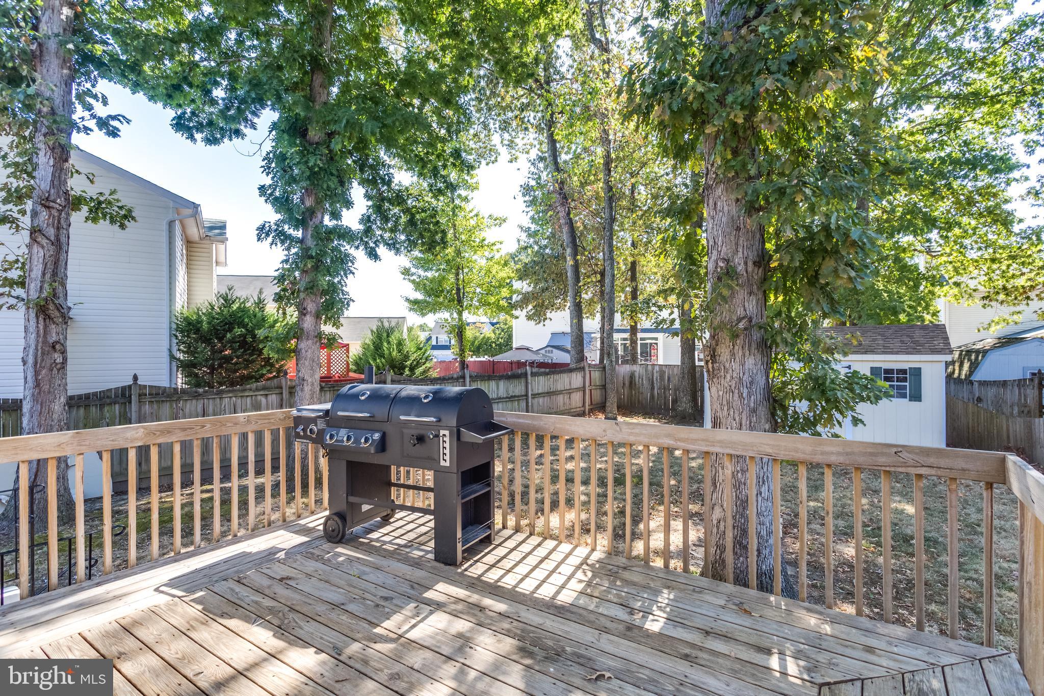 SPRINGHAVEN WOODS - Residential