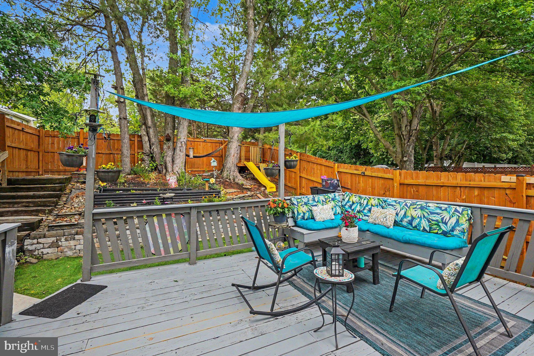 BRENTWOOD SQUARE - Residential