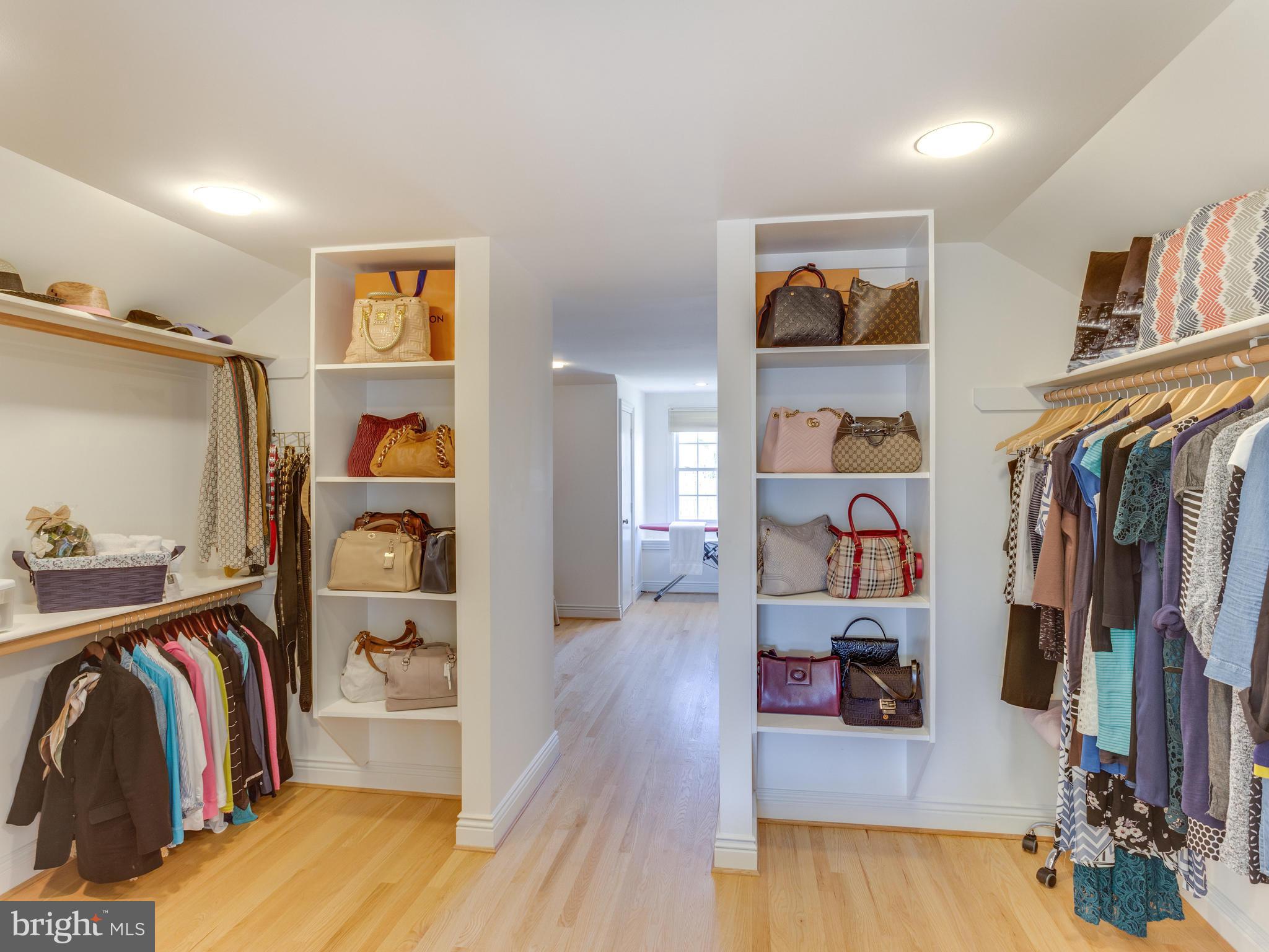 LAKE MANASSAS - Residential