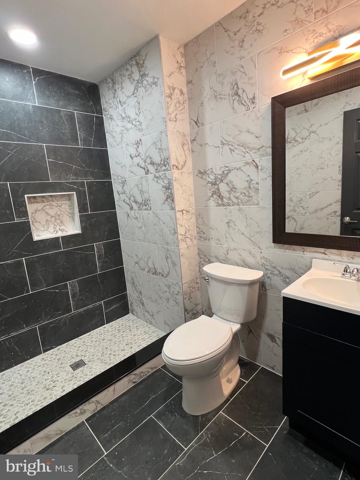 FRANKFORD - Residential