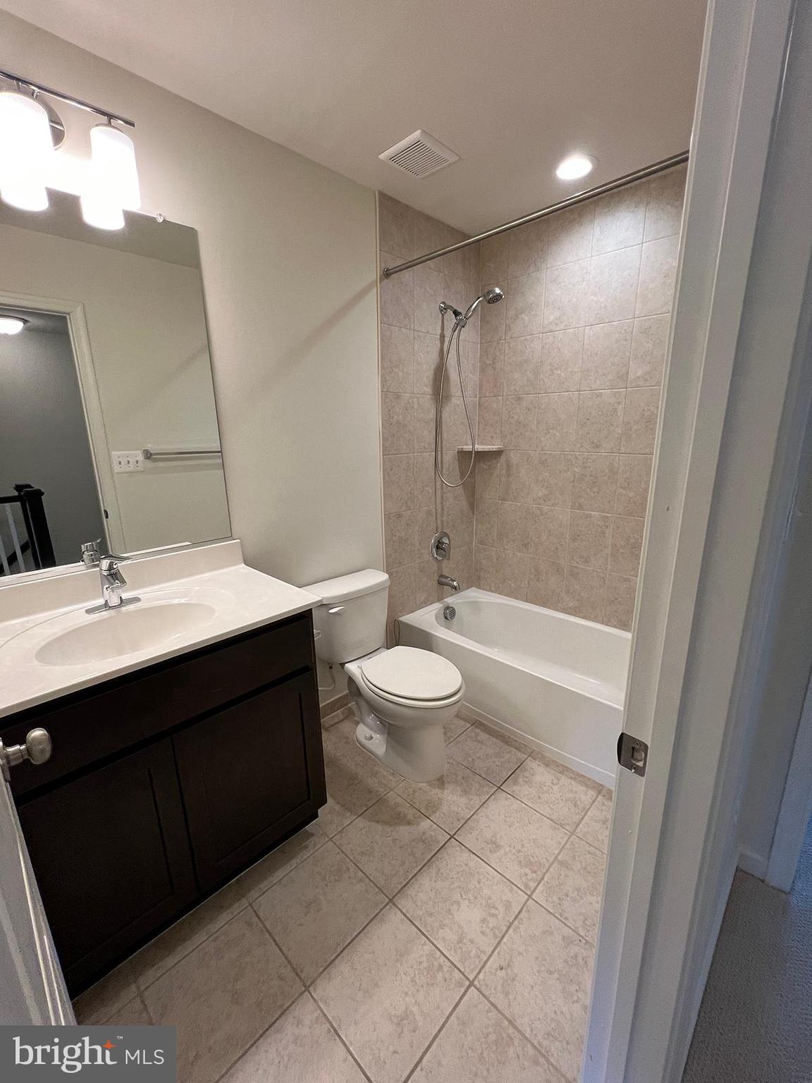 WESTPHALIA TOWN CENTER - Residential Lease