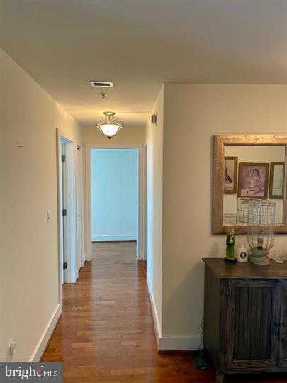 QUEEN VILLAGE - Residential