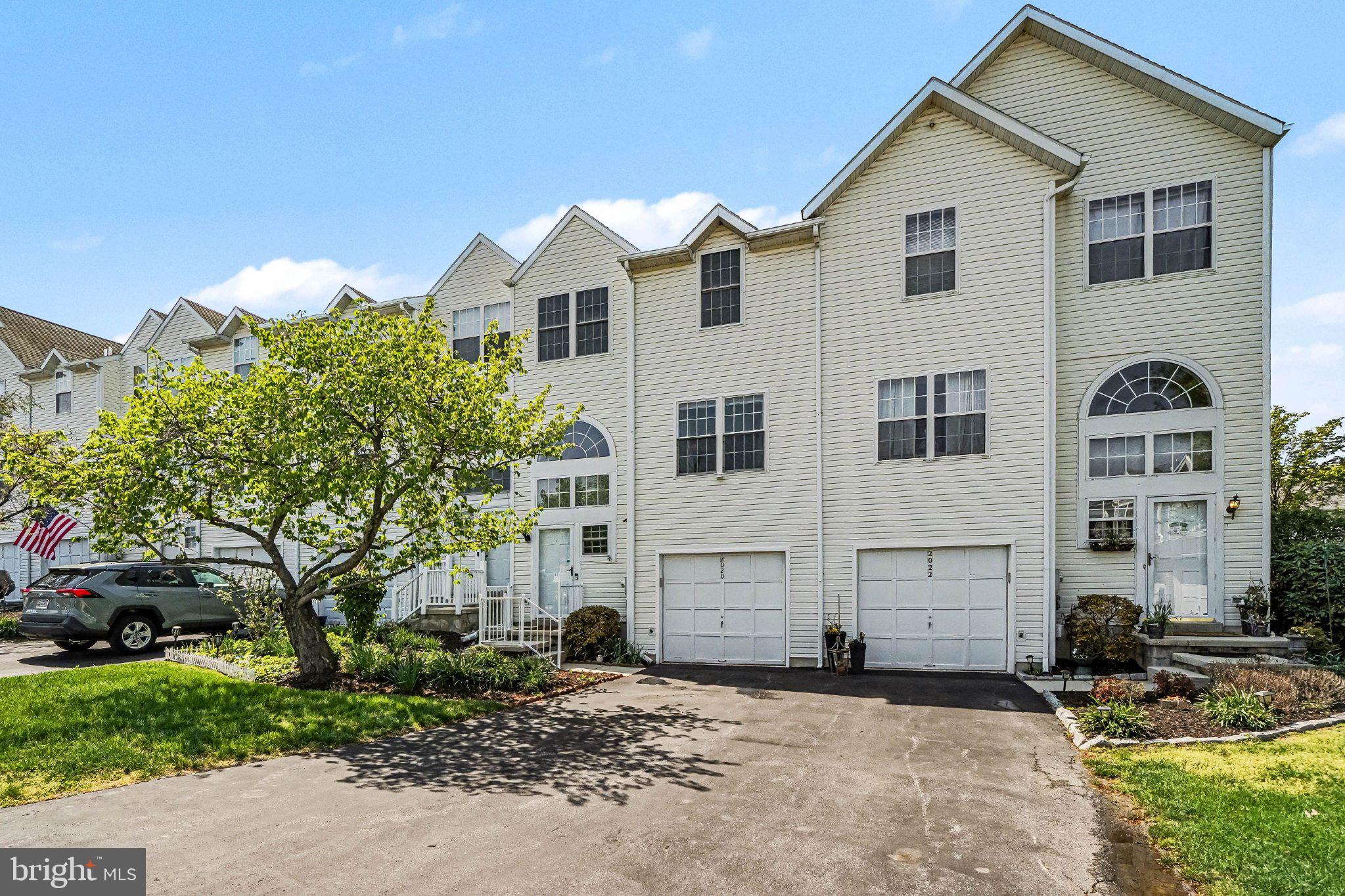 2020 DAYBREAK CIRCLE