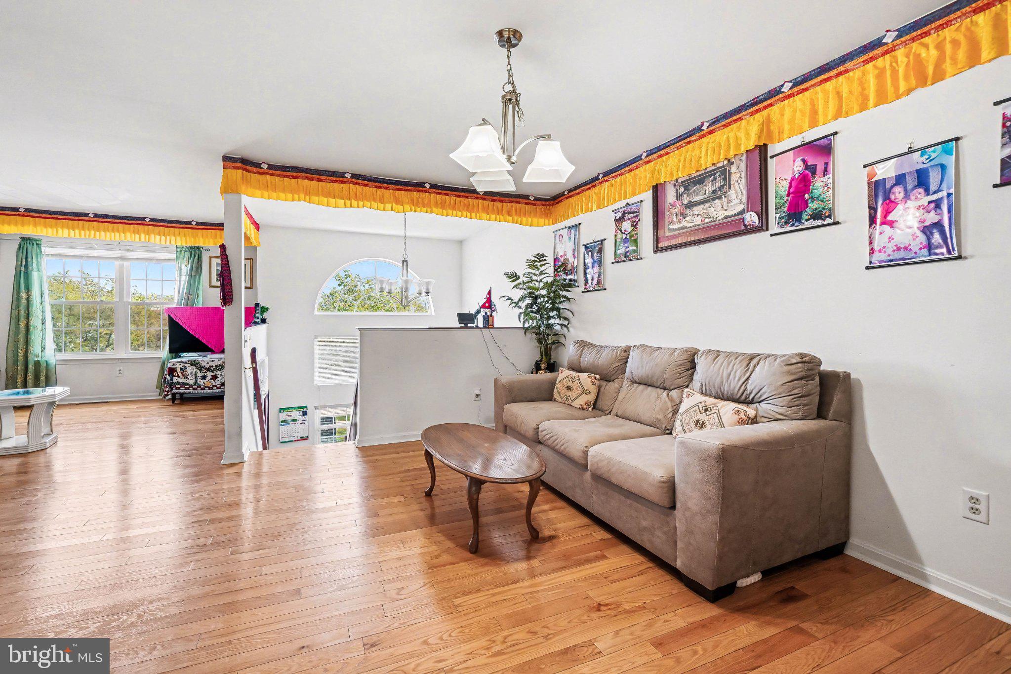 2020 DAYBREAK CIRCLE