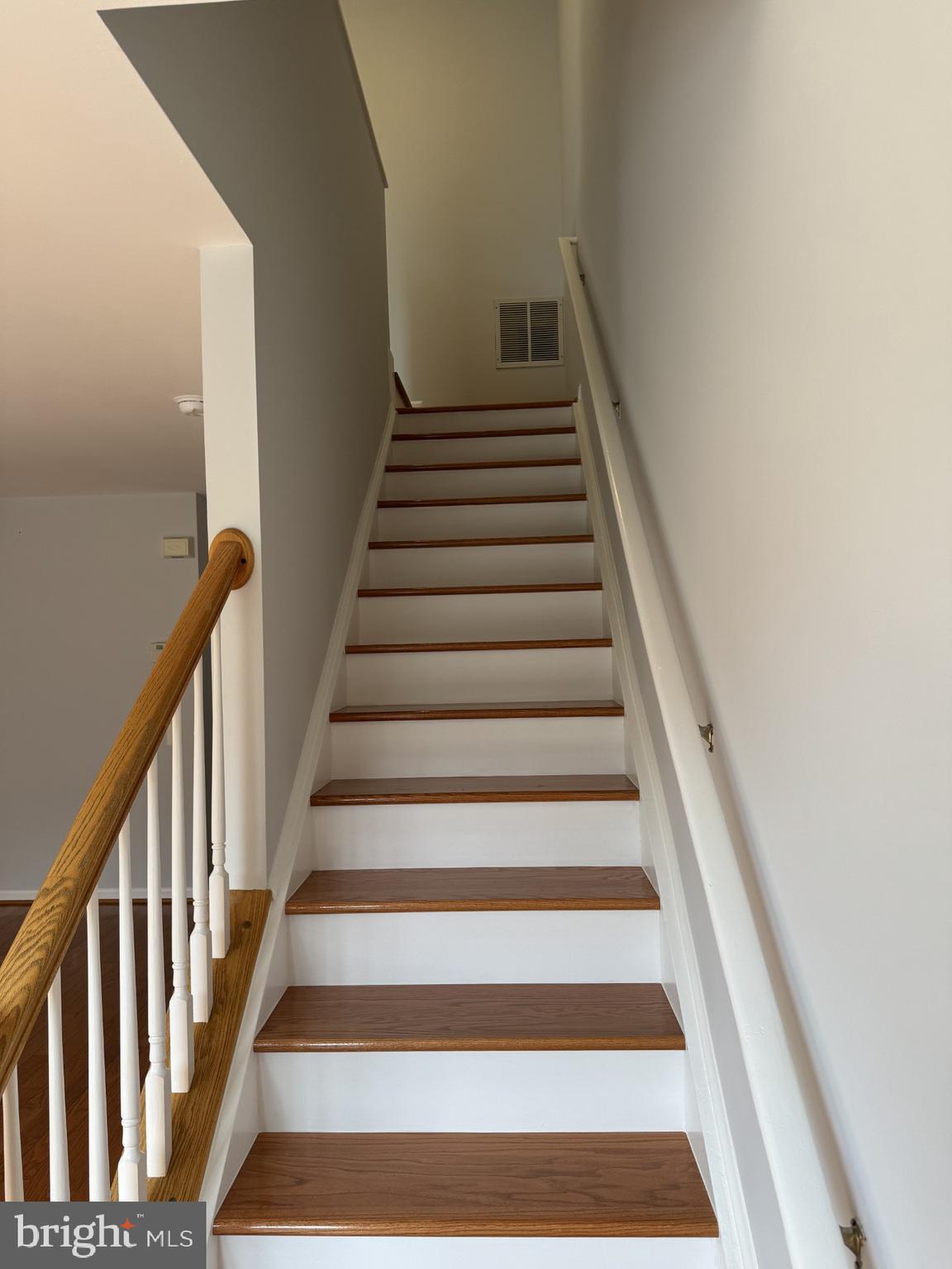 OAKMILL - Residential Lease