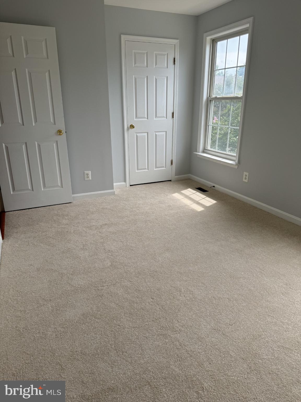 OAKMILL - Residential Lease