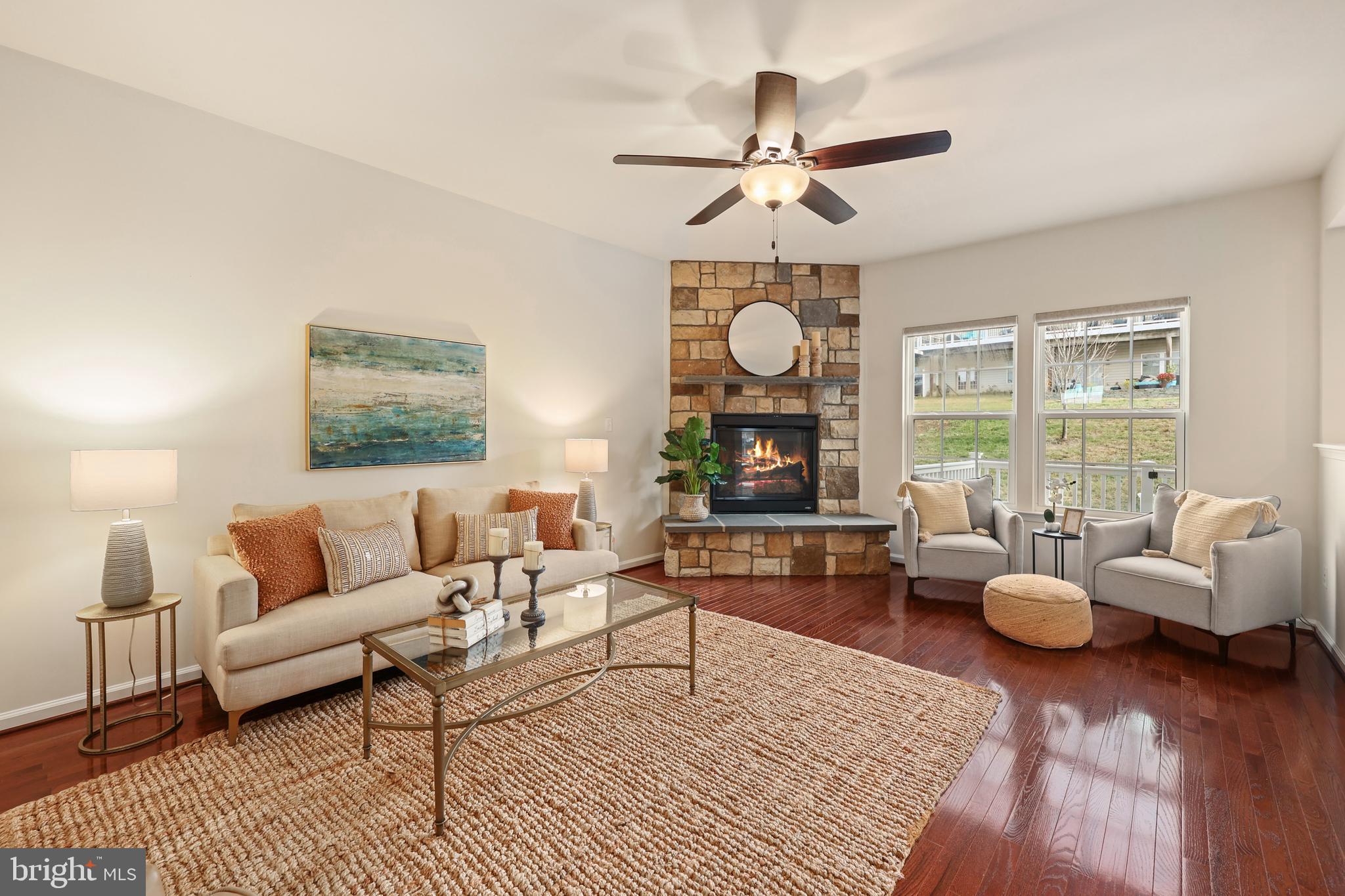 SEVEN HILLS - Residential