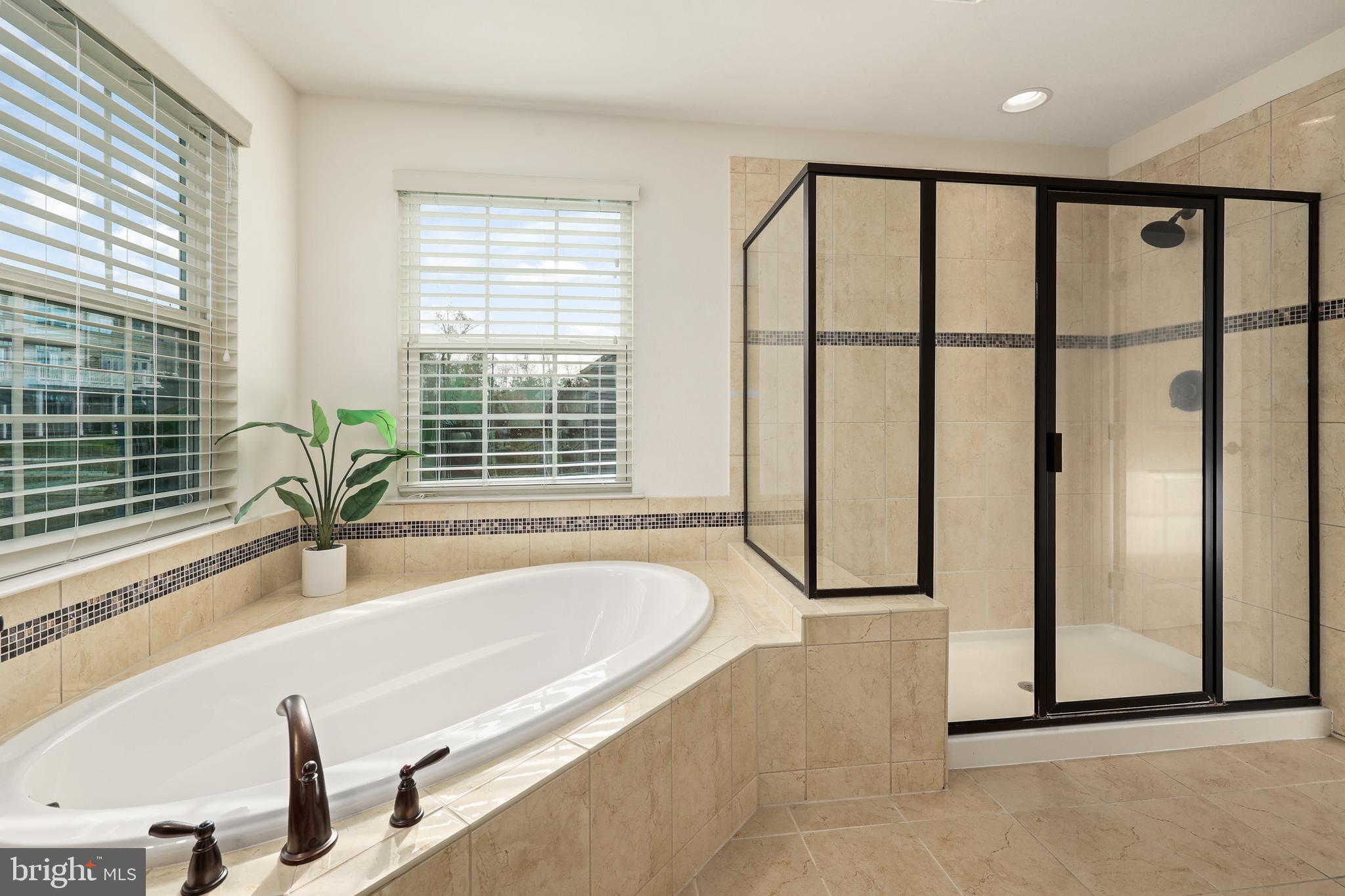 SEVEN HILLS - Residential