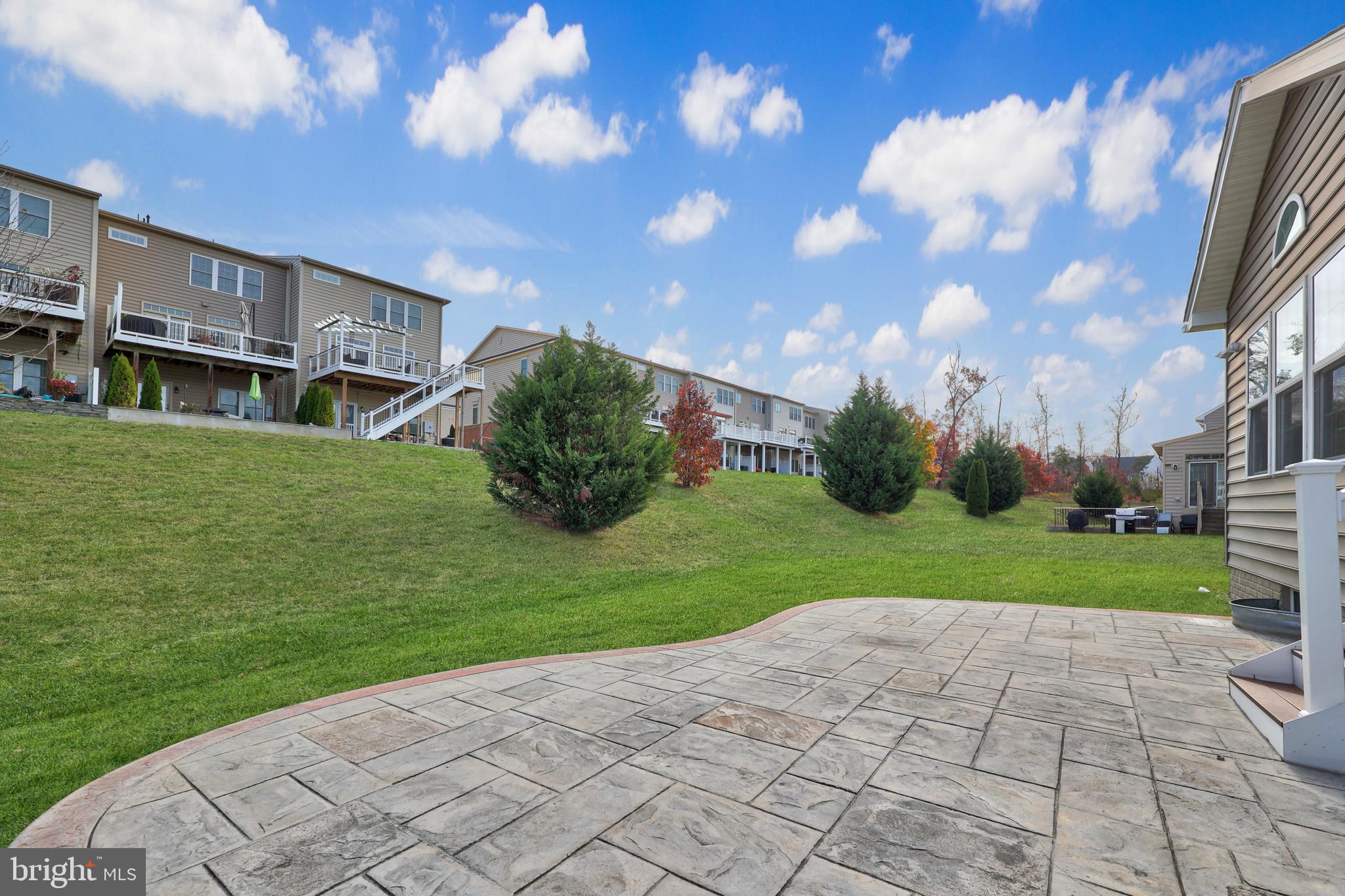 SEVEN HILLS - Residential