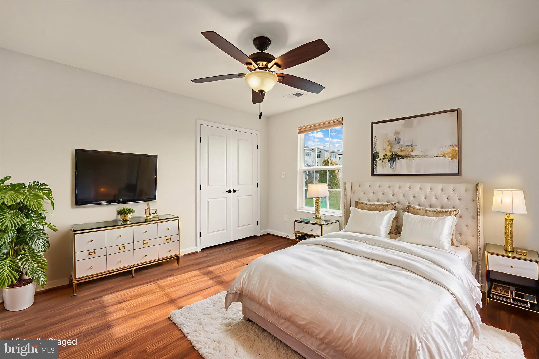 SEVEN HILLS - Residential