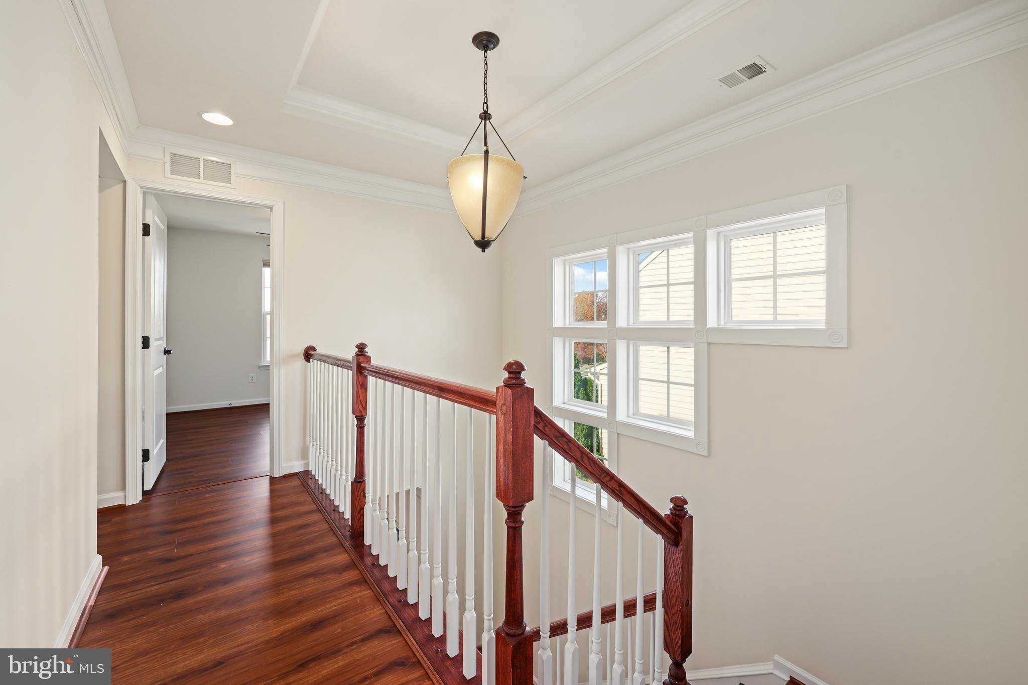 SEVEN HILLS - Residential